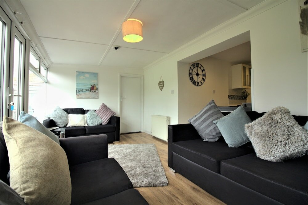 Фото Westlands Lodge