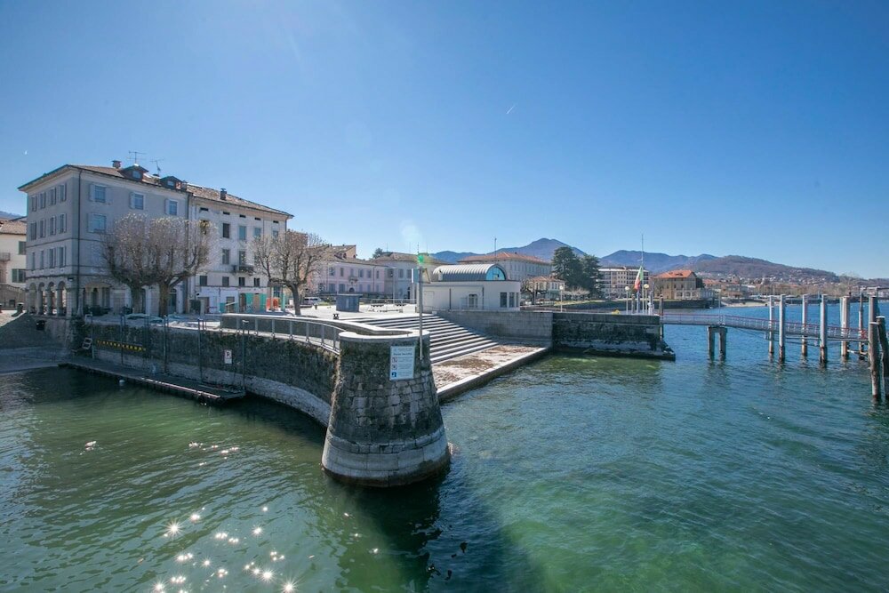 Фото Residenza Gardenia Lake View Luino Center