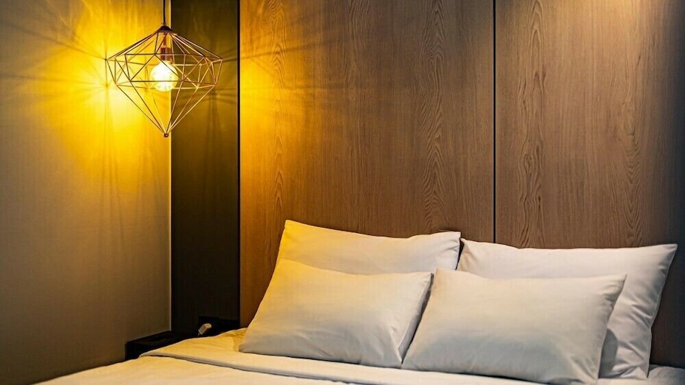 Фото Geoje Hotel Deluxe and Guest House