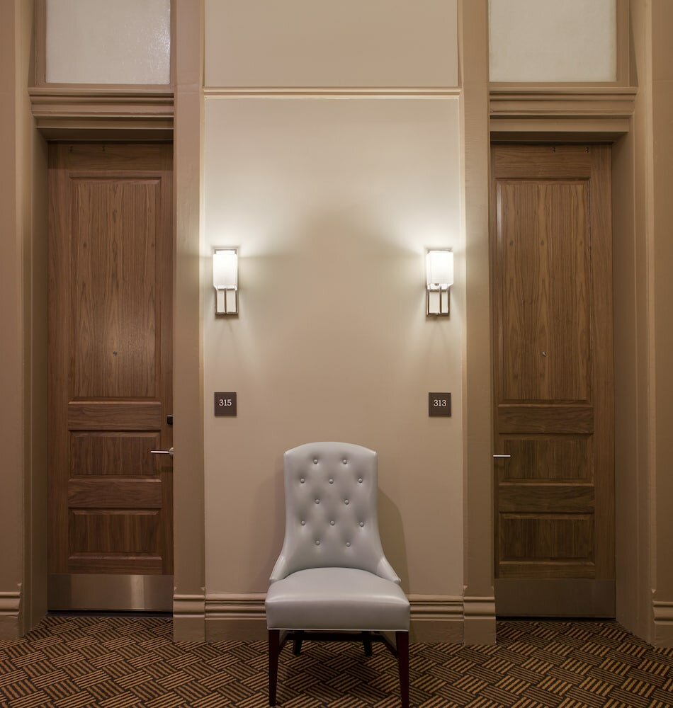 Фото The Crawford Hotel