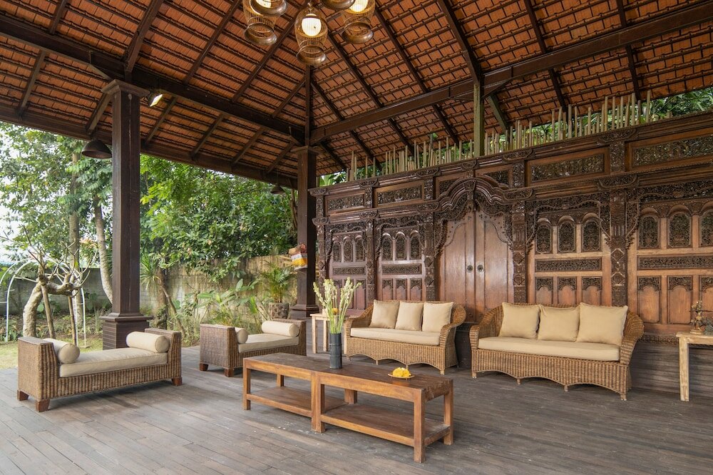 Фото Ubud Raya Villa