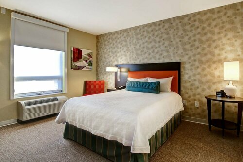Гостиница Home2 Suites by Hilton West Edmonton, Alberta, Canada в Эдмонтоне