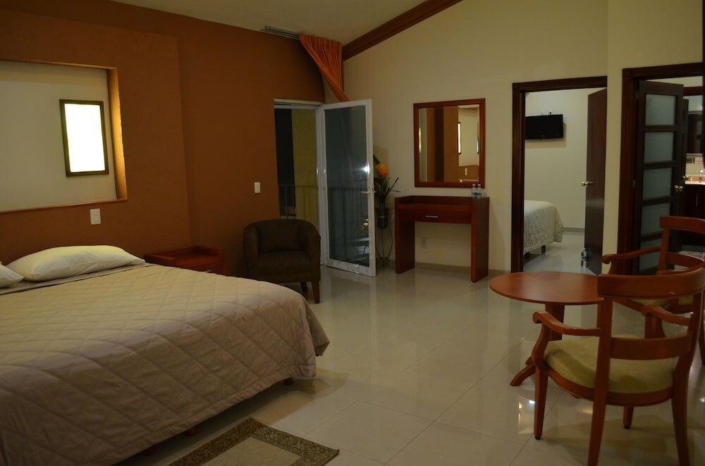 Фото Hotel Quinta Tequillan