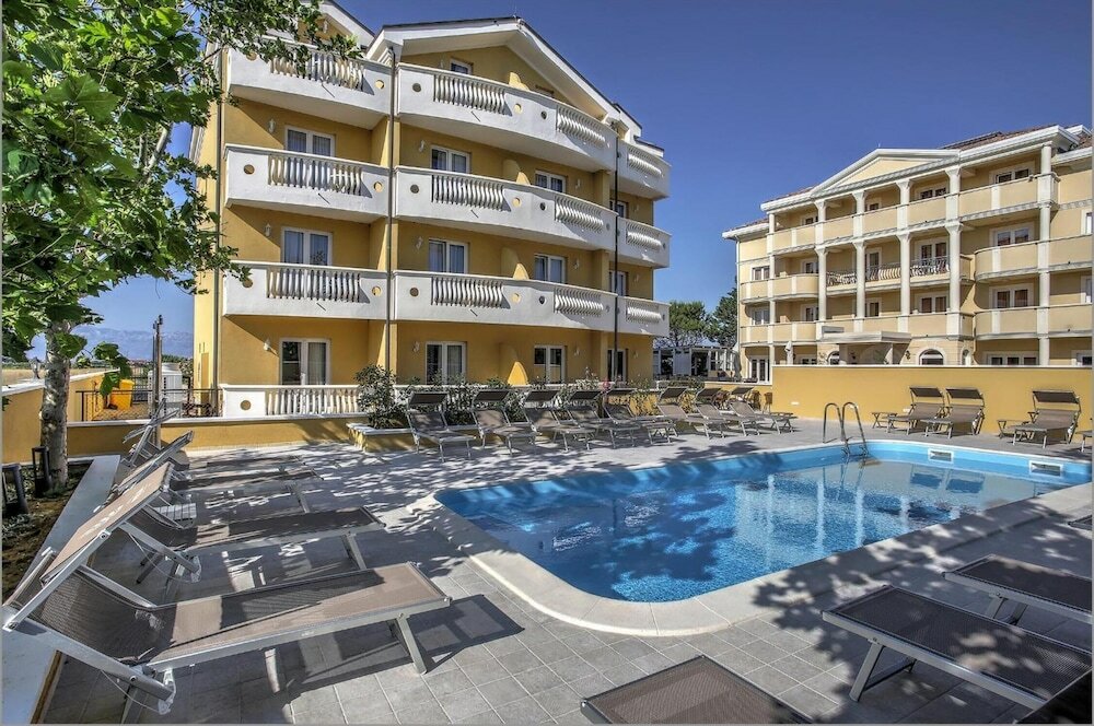 Фото Zaton Holiday Resort Apartments