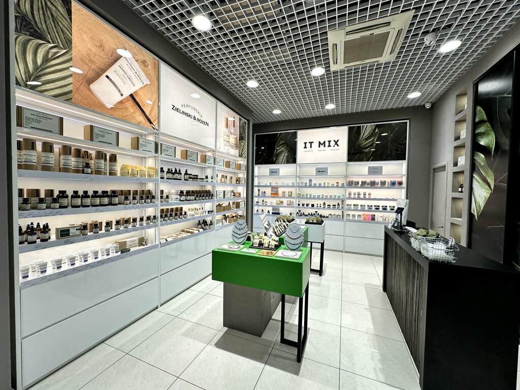 Perfume and cosmetics shop IT Mix, Orel, photo