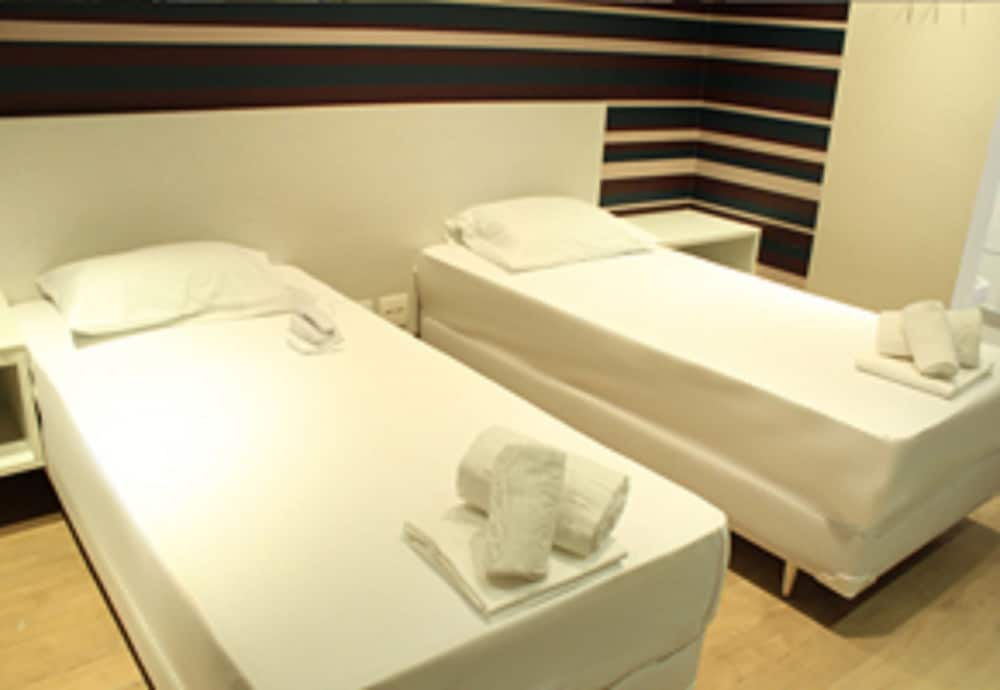 Фото Flex Inn Hotel - Adults Only