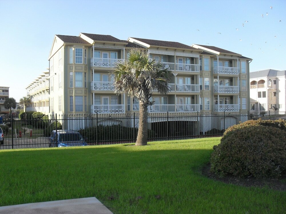 Фото The Victorian Condo by Ab Sea