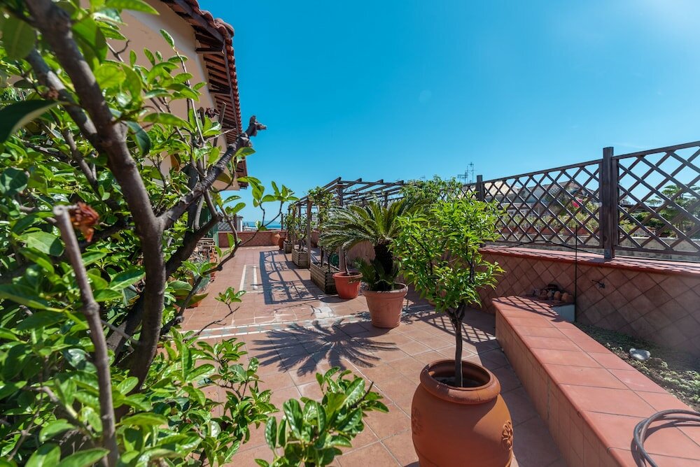 Фото L'attico Fuggente