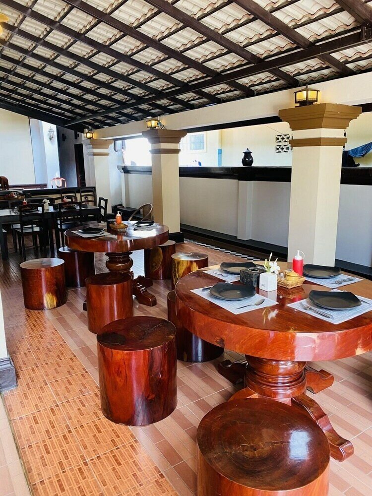 Фото Maison Vongprachan Hotel