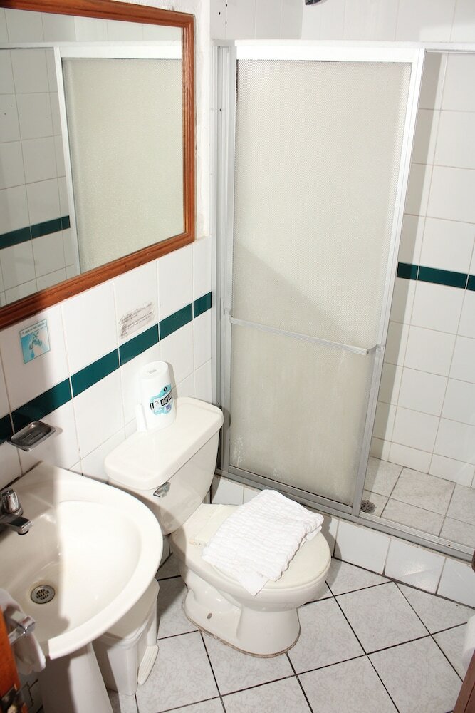 Фото Hostal La Catolica