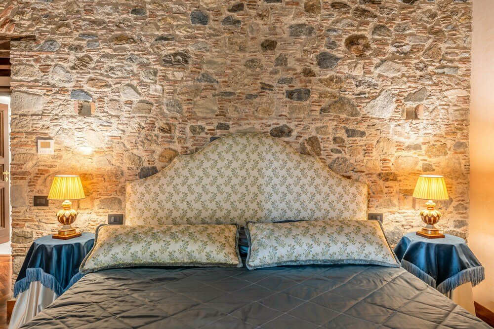 Фото Bar Vitelli Charming Suites