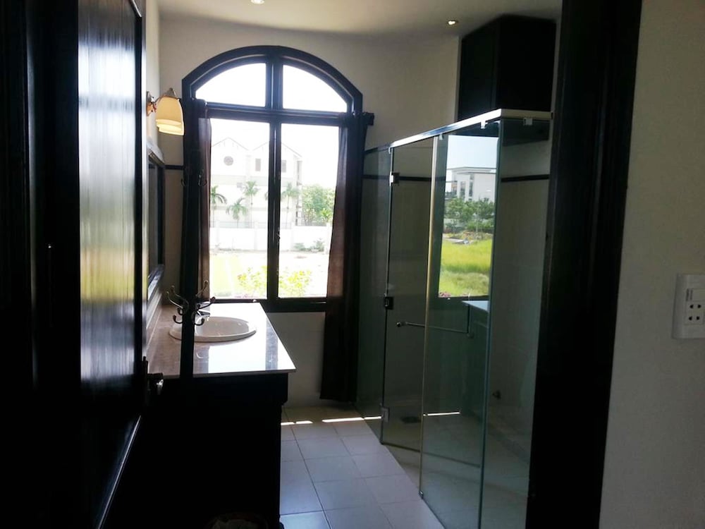 Фото Hamilton Oceanview Villa