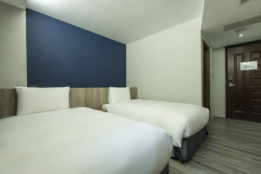 Фото Sparrow Hotel