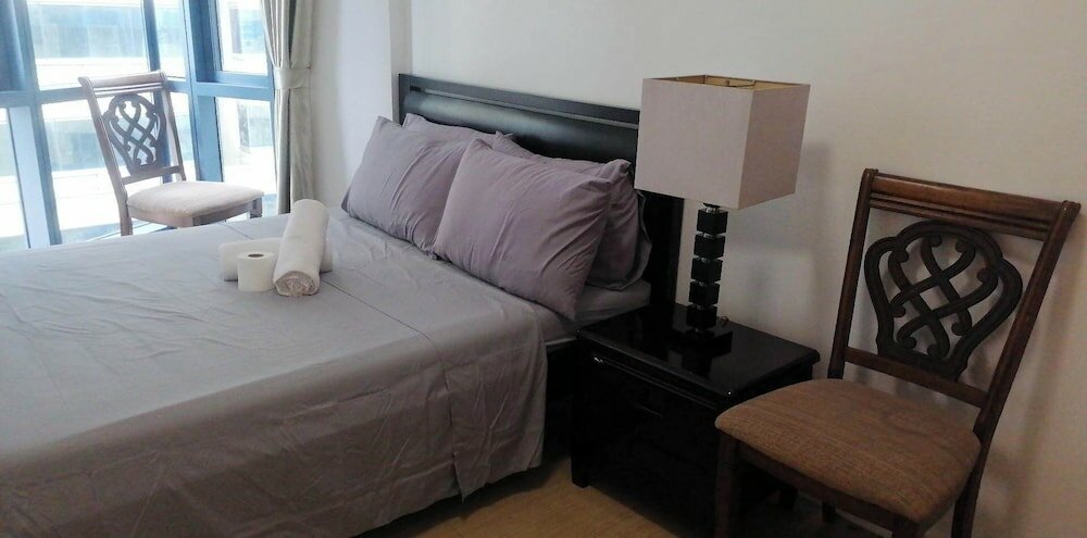 Фото Roxas Blvd Ermita Studio Us Embassy Mla