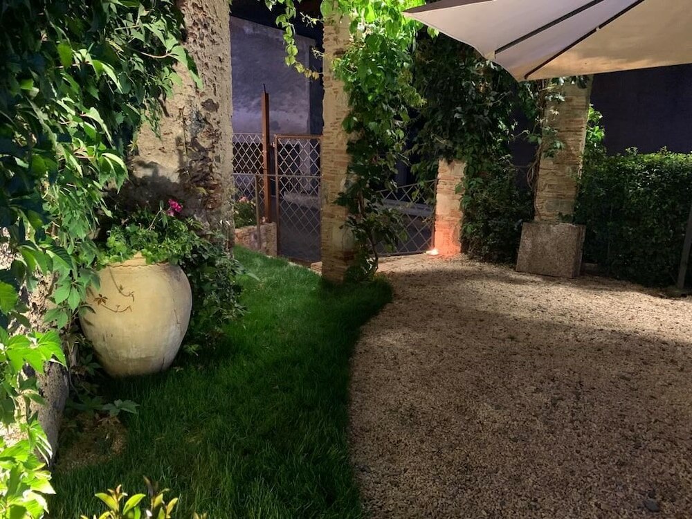 Фото Bar Vitelli Charming Suites