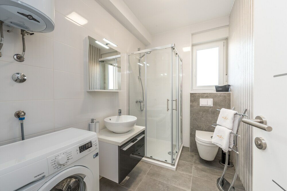 Фото Villa Magnifica Penthouse with Jacuzzi