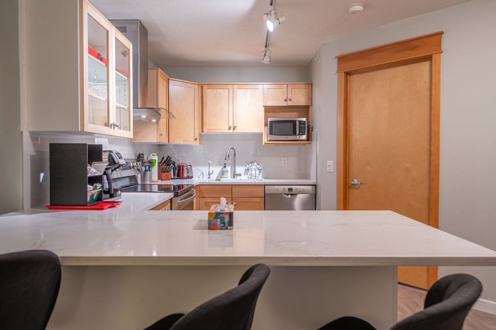 Фото Mountain View 2 Bedroom Condo-Top Floor