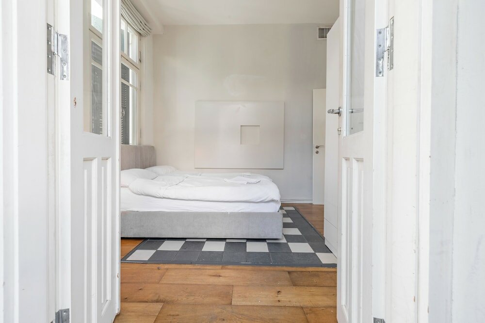 Фото OurPlace Rothschild Allenby by Tie