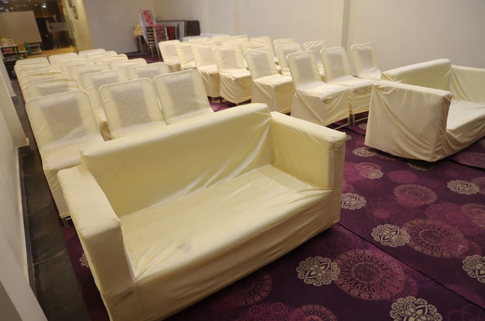 Фото Hotel Virasat Palace