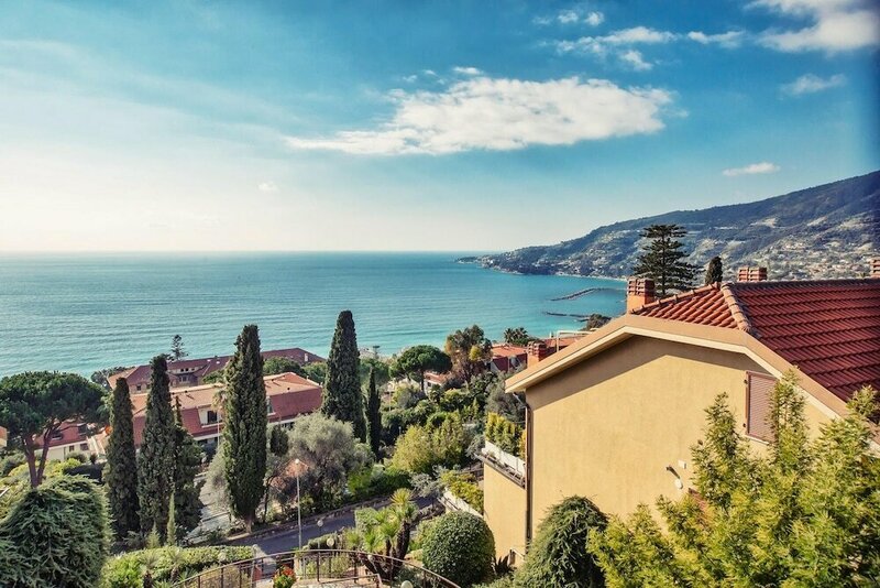 Апартаменты Una Terrazza sul Golfo di Ospedaletti
