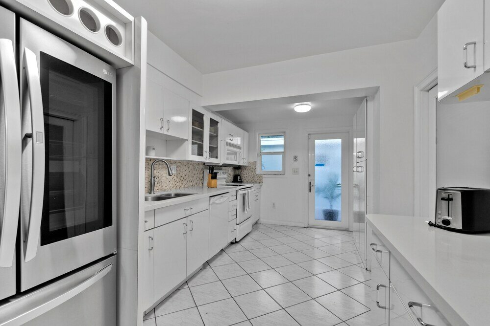 Фото Chateau Michael Luxury Brickell Villa with Pool