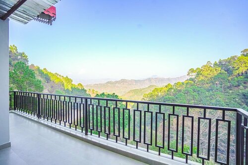 Гостиница Kia Kasauli Chalet 3 Bhk by Dumnu Homes