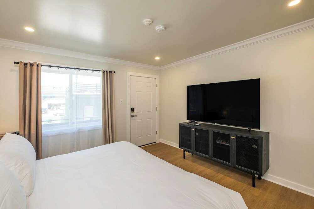 Фото The Surf Club