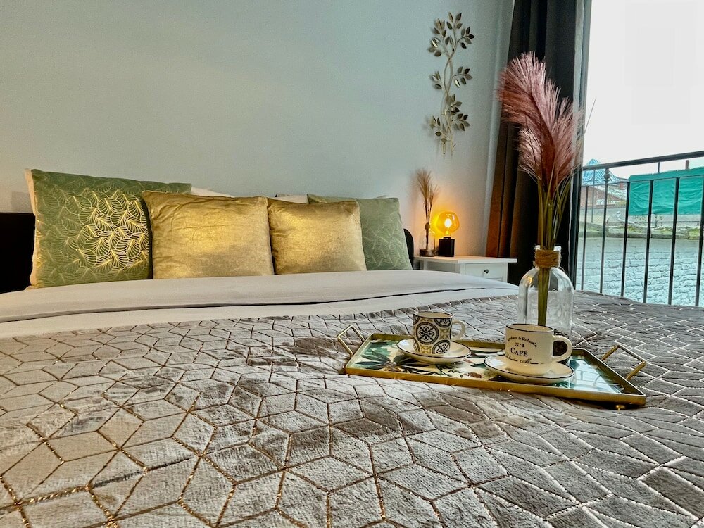 Фото One Lux Stay near Fashion District