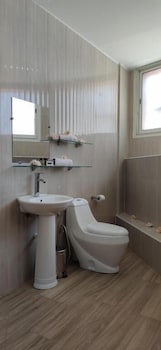 Фото Downtown Hotel