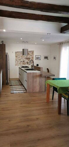 Гостиница Cheerful 2-bedroom Holiday House Illuminosa в Преко