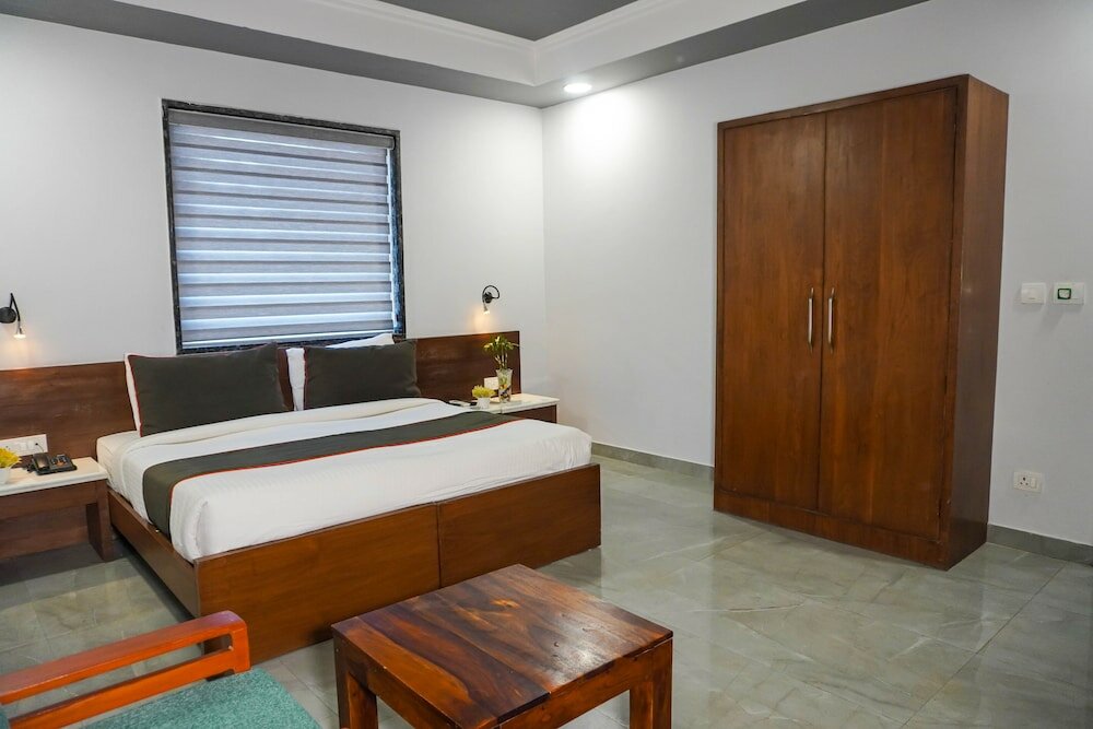 Фото Chhavi Hotels