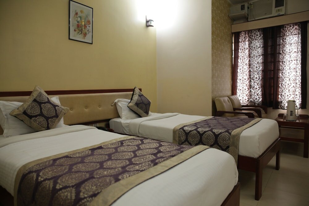 Фото Hotel Satkar