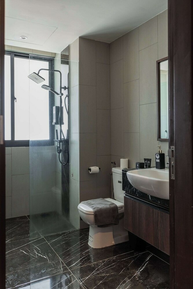 Фото The Landmark by The Only Bnb