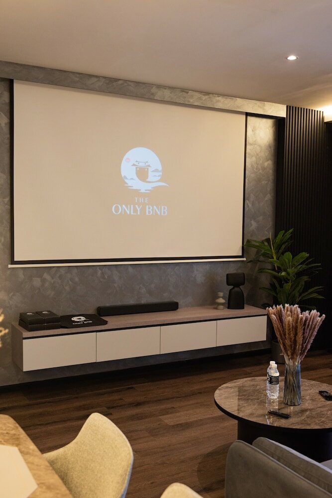 Фото The Landmark by The Only Bnb