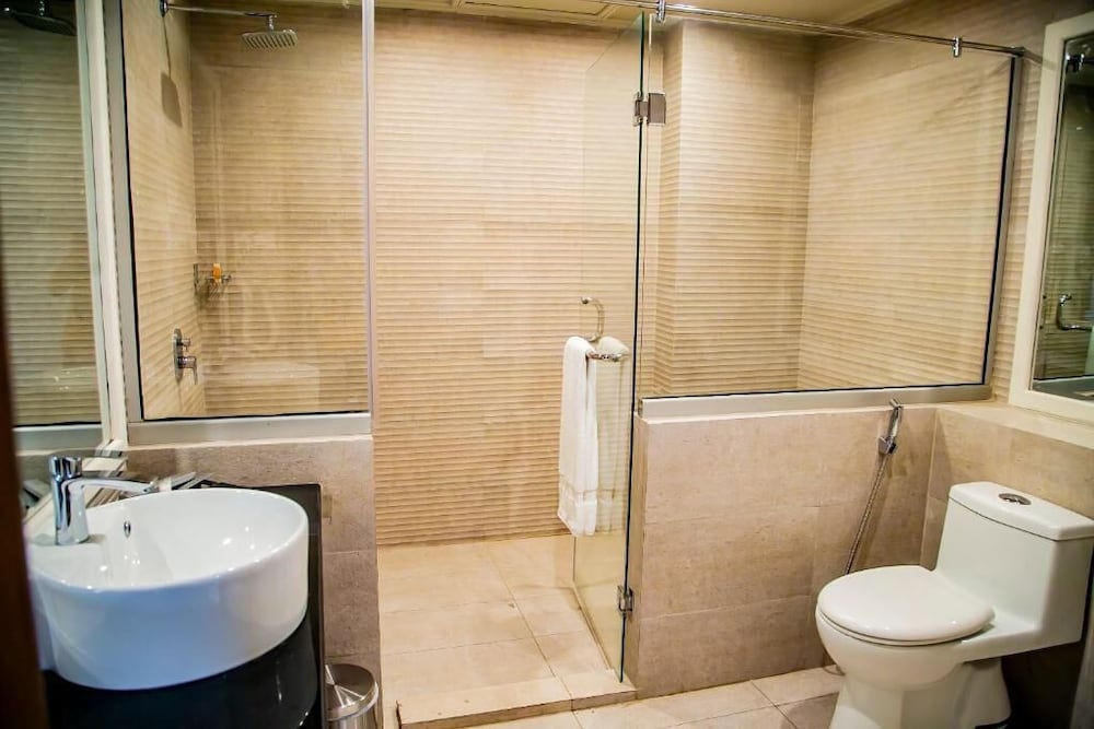 Фото Saffron D'or Hotels Lahore