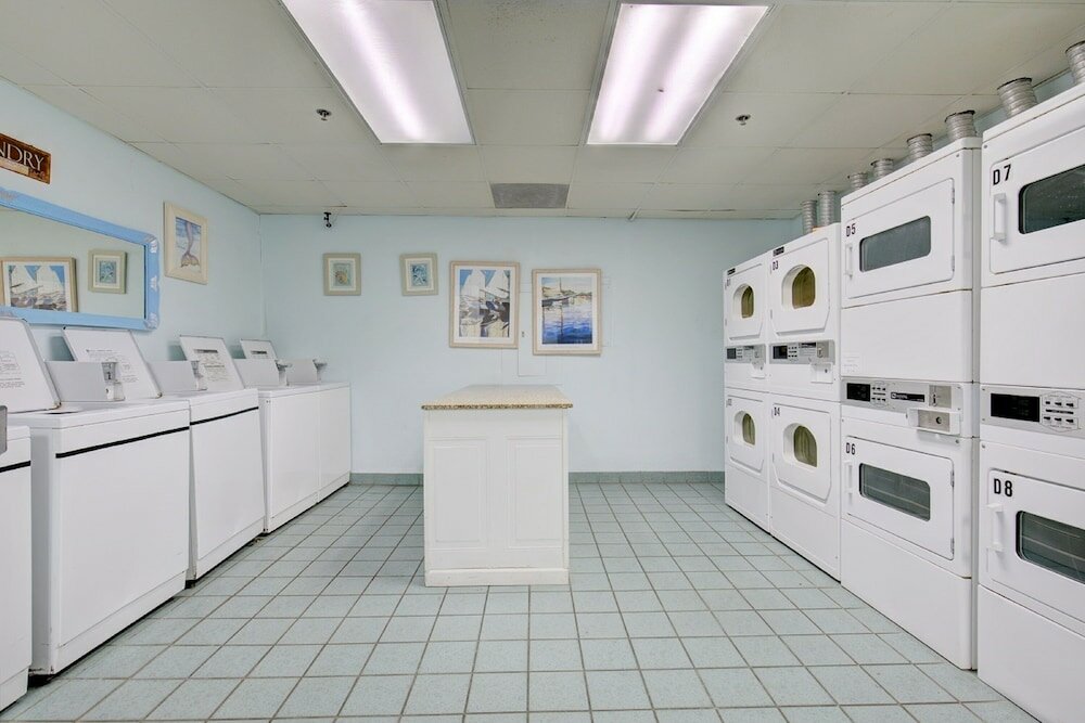 Фото 1br Oceanfront condo with Pool & Balcony