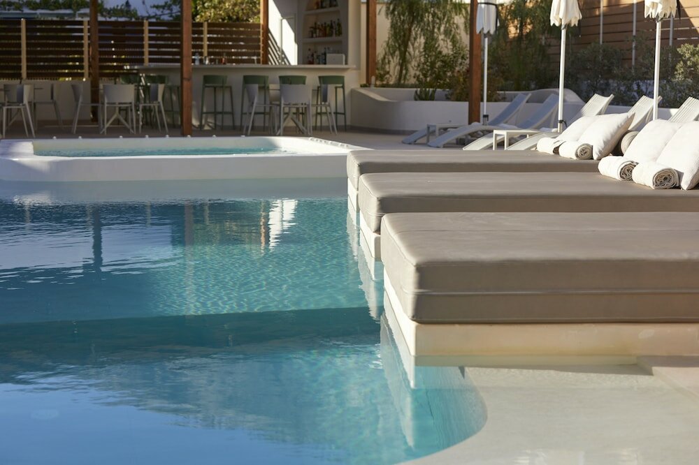 Фото Apricus Suites