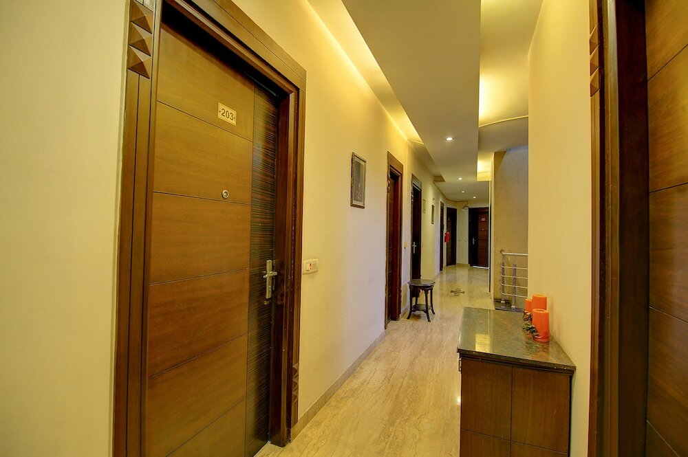 Фото Fabhotel Phoenix Hospitality