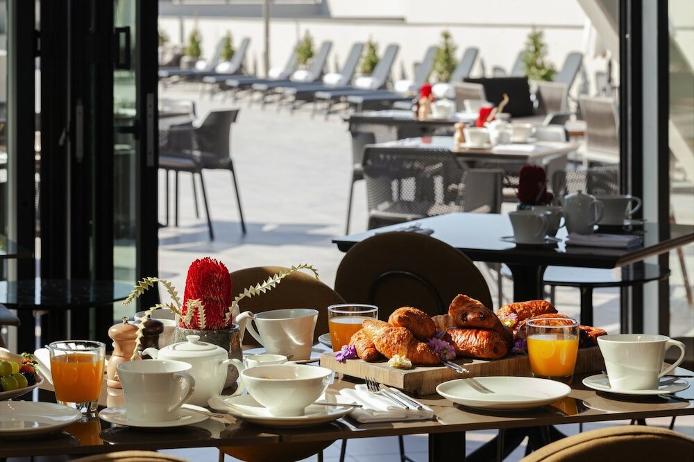 Фото Only Boutique and Suites