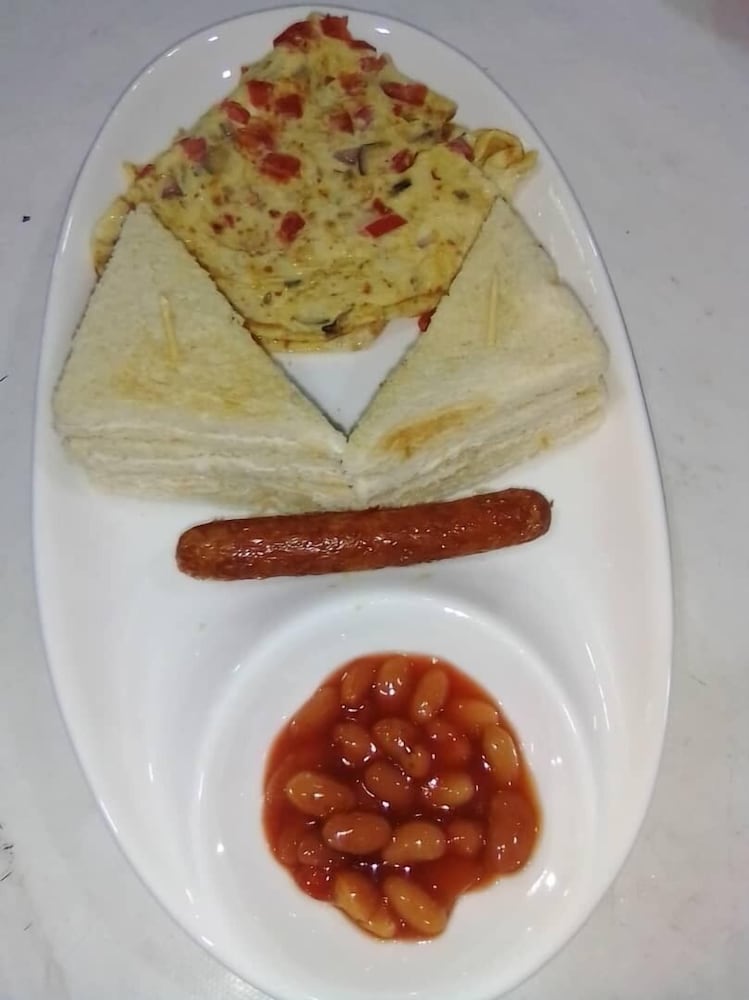 Фото The Crib Art Hotel