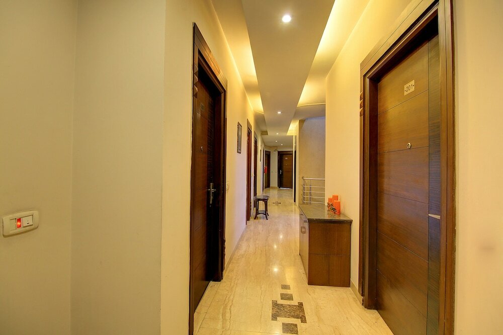 Фото Fabhotel Phoenix Hospitality