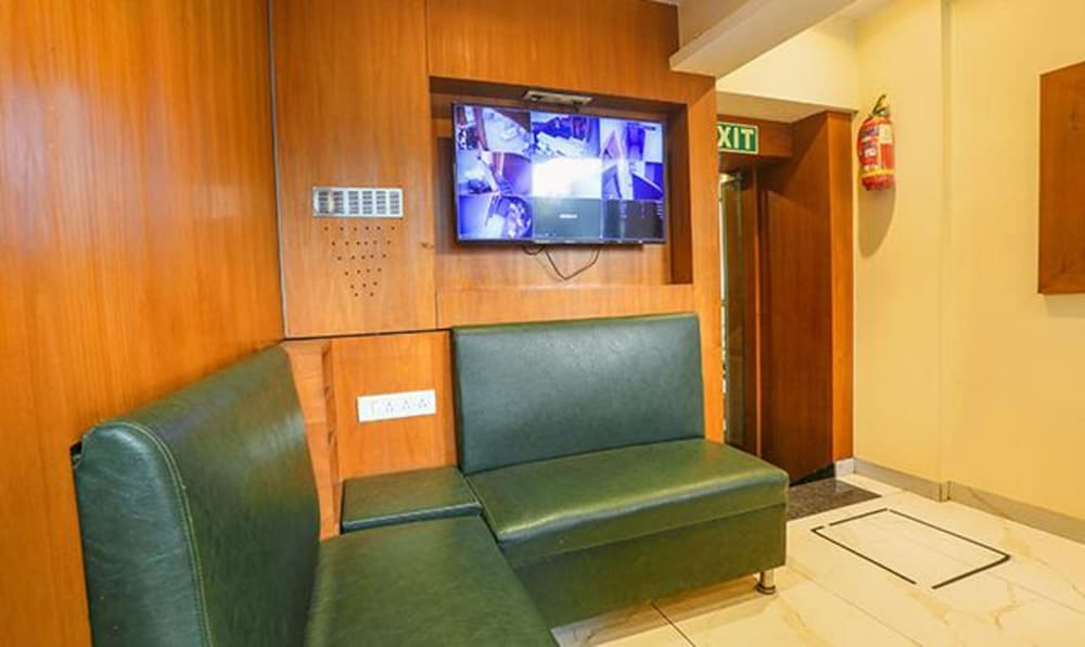 Фото Oyo 1061 Hotel Bhairavee