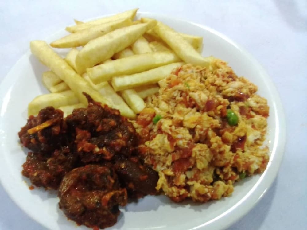 Фото The Crib Art Hotel