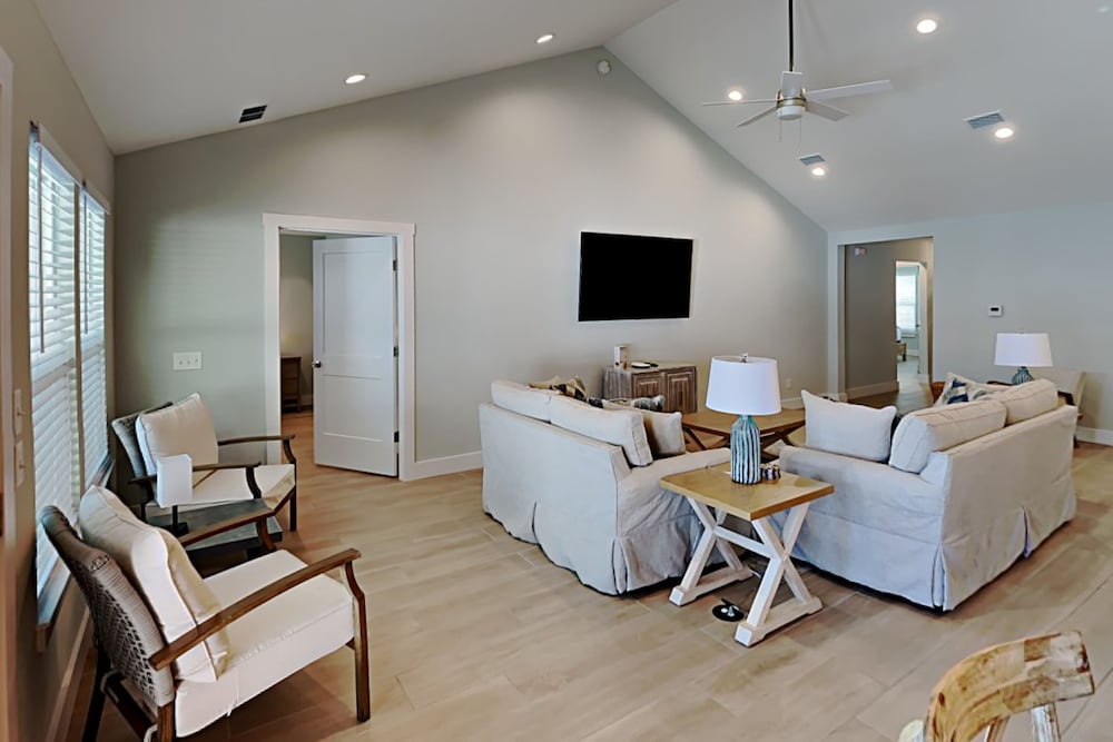 Фото Laguna Breeze