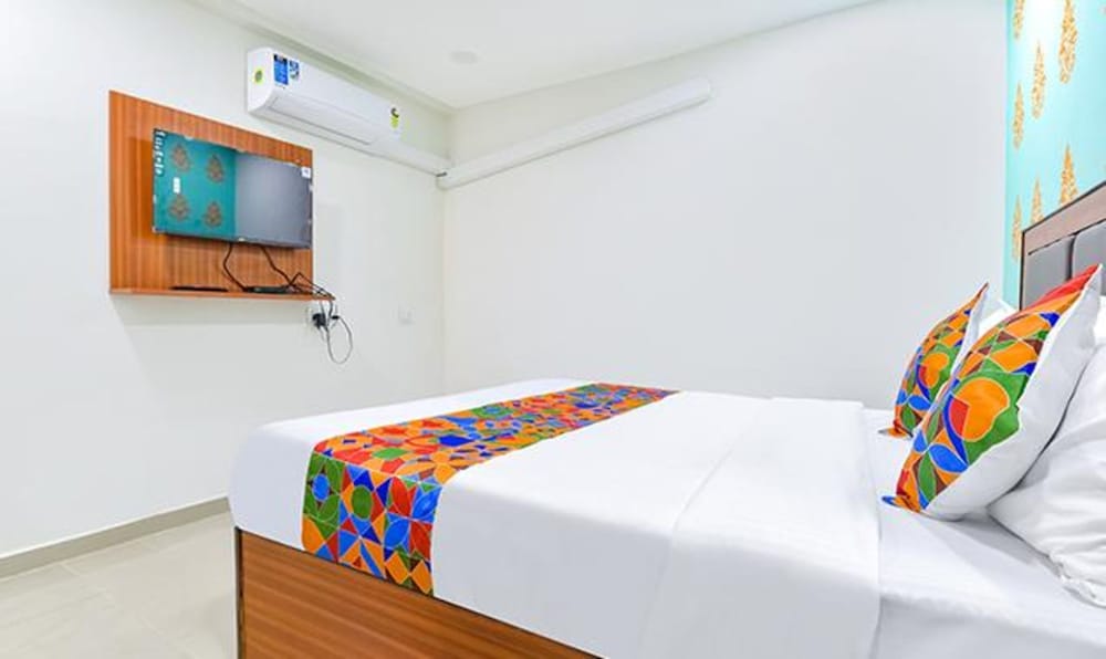 Фото Fabhotel Green Park