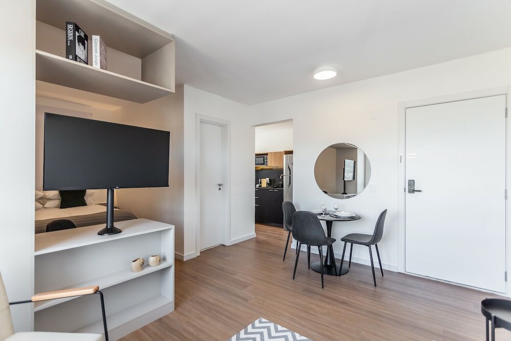 Фото Charlie Connect Partenon