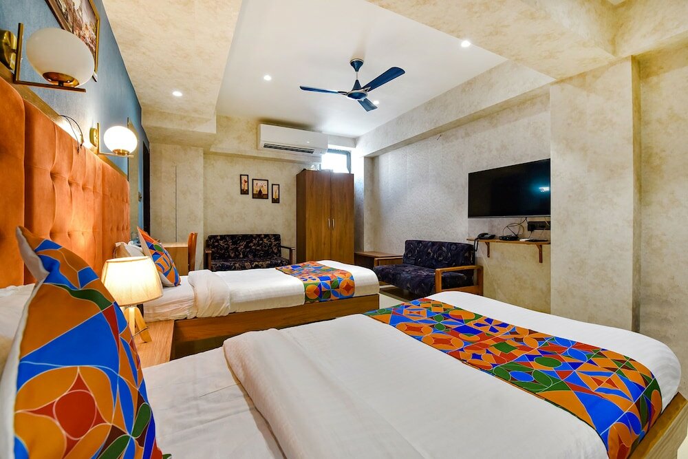 Фото Fabhotel Siddharth Corporate