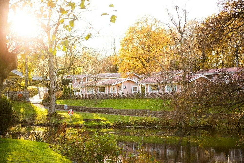 Фото Lisebergsbyn Stugor