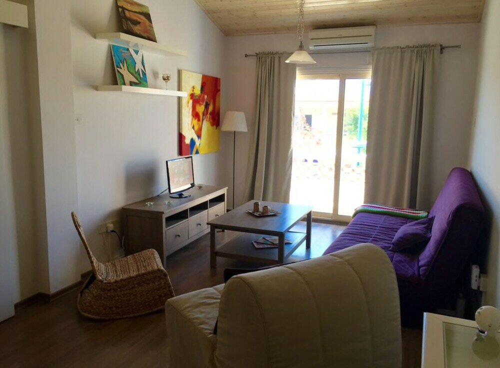 Фото Unique 2 bedroom modern apartment