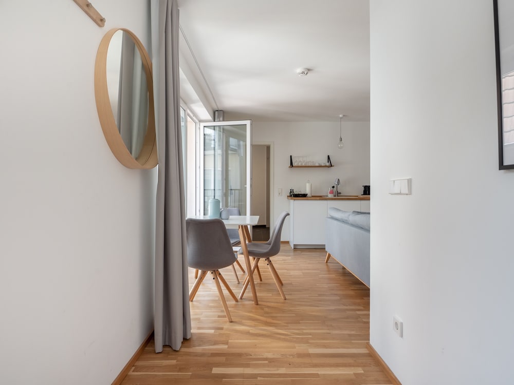 Фото Limehome Leipzig Jahnallee